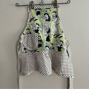 Lola Baby Vintage-Style Children’s Apron, approx Size 2T